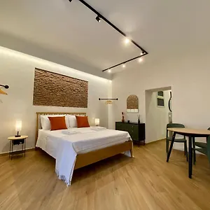 galatola-suite.taorminaitalyhotels.com/