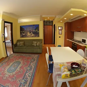 central-house-bergamo.italymilanhotels.net/
